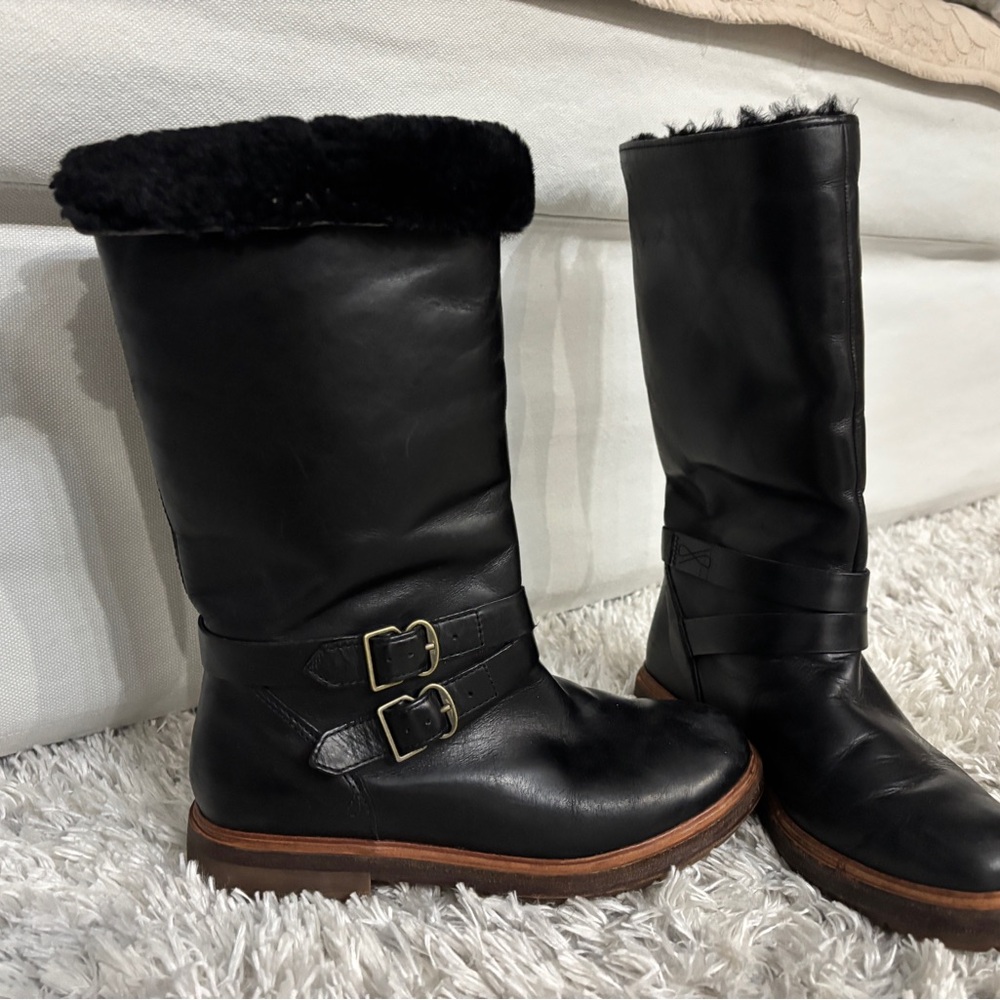 Timberland Black Leather Winter Boots with Buckle